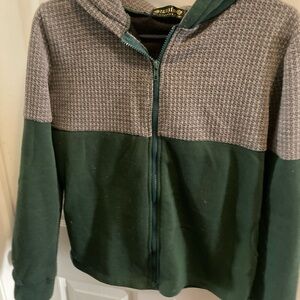 Juniors Size Extra Large. crop like hooded sweatshirt or hoodie jacket like